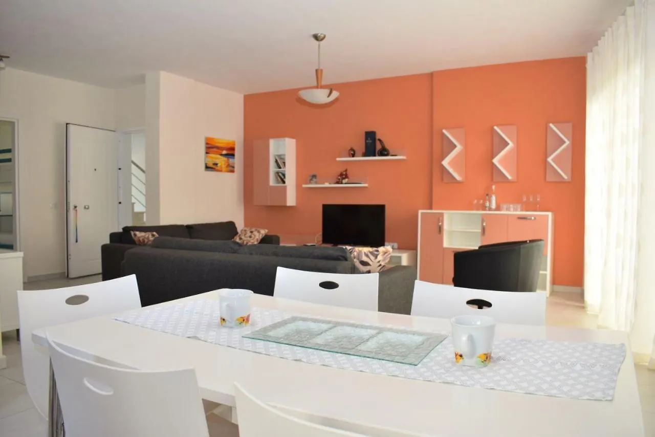 Rezidenca Primavera Apartments Durrës 0*,  알바니아